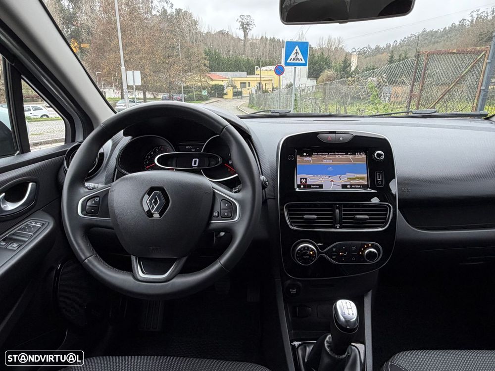 Renault Clio Sport Tourer - 15