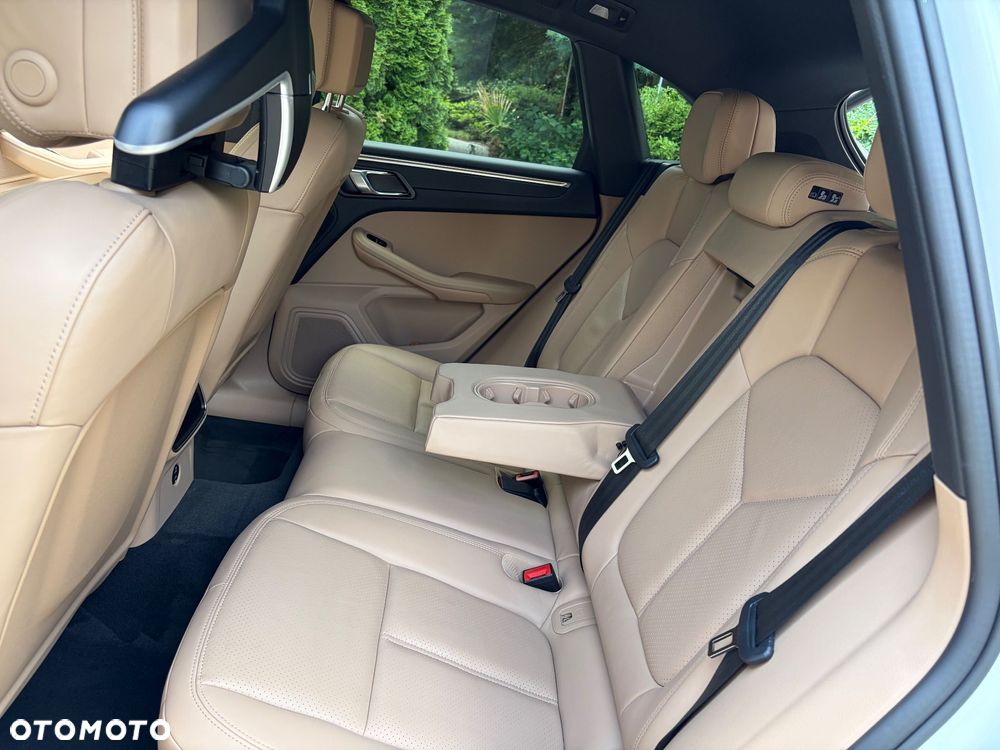 Porsche Macan - 20