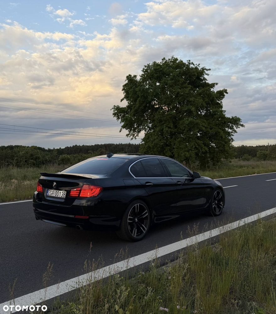 BMW Seria 5 535i - 11
