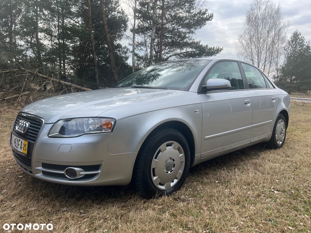 Audi A4 Limousine - 6