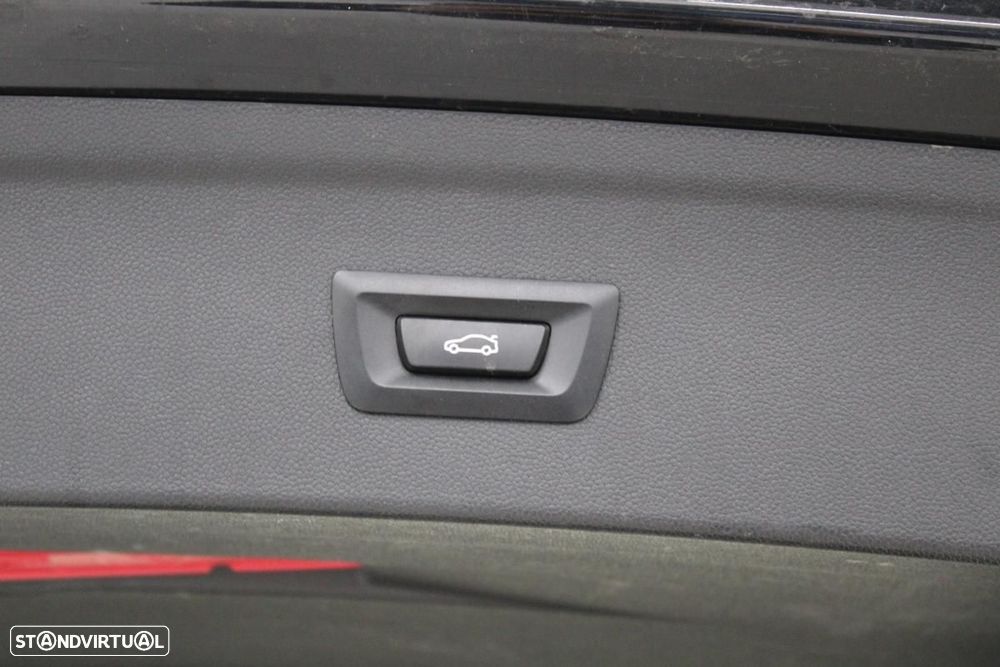 BMW iX xDrive 40 Pack Desportivo - 8