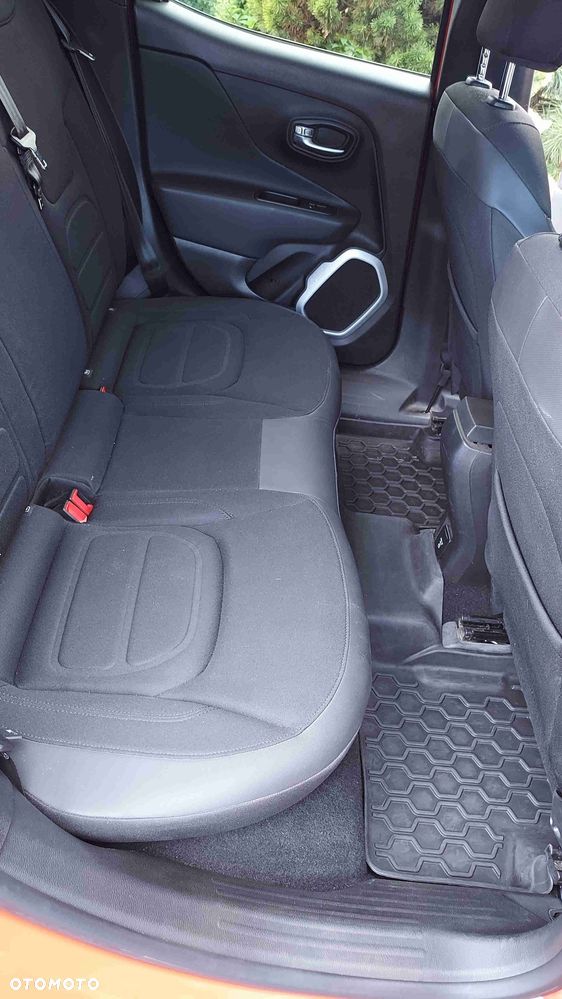 Jeep Renegade - 15
