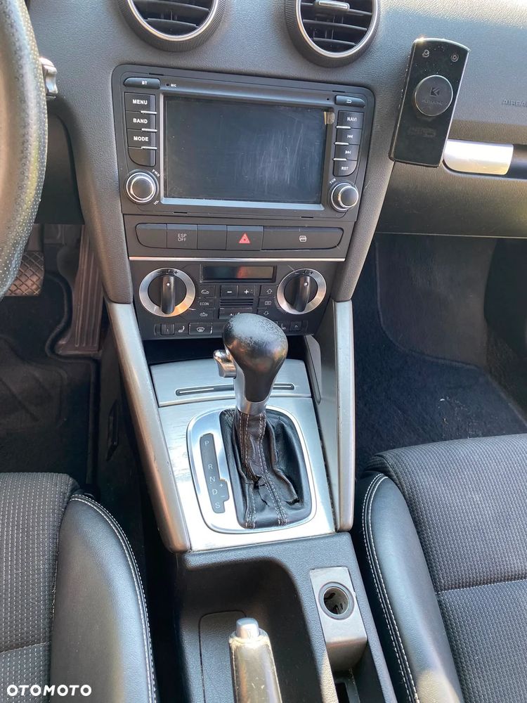 Audi A3 Sportback 2.0 TDI DPF (DSG) S tronic S line Sportpaket plus - 4