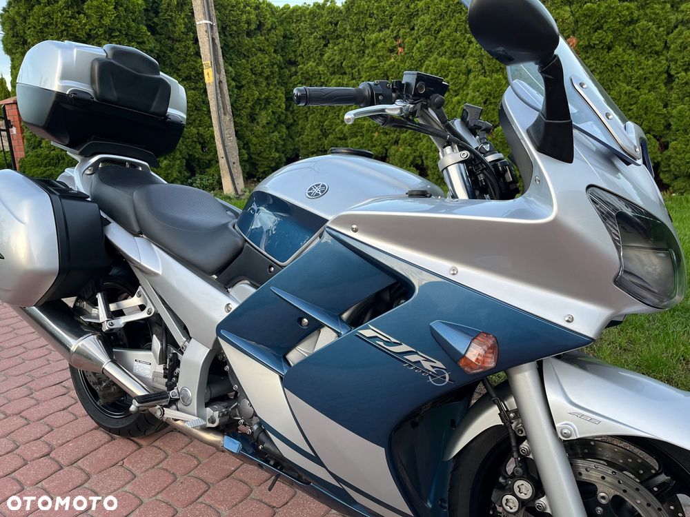 Yamaha FJR - 13