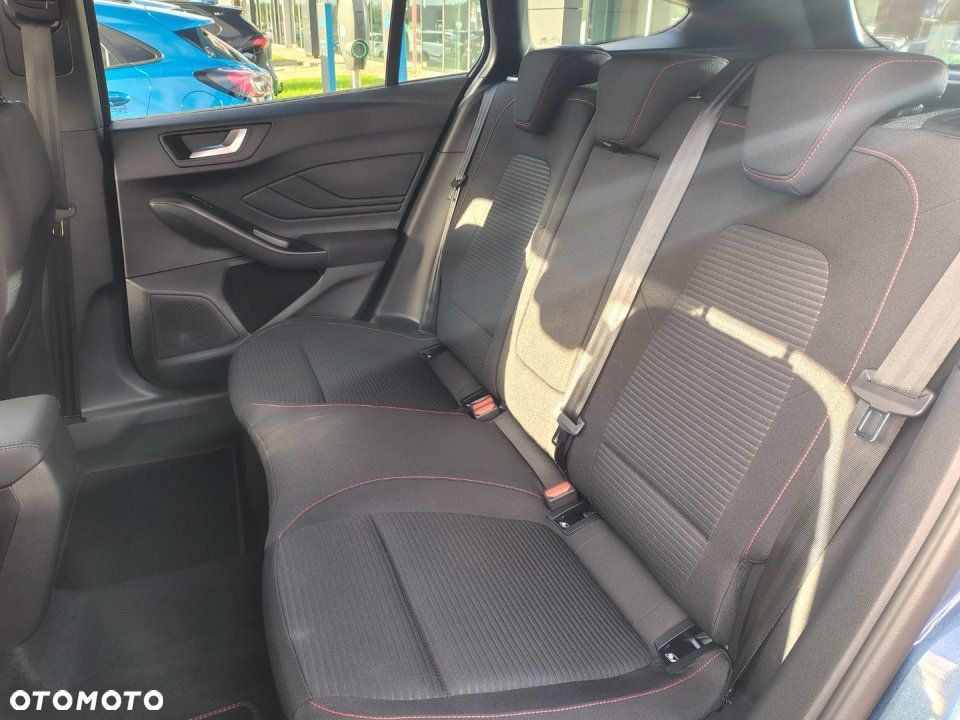 Ford Focus - 25