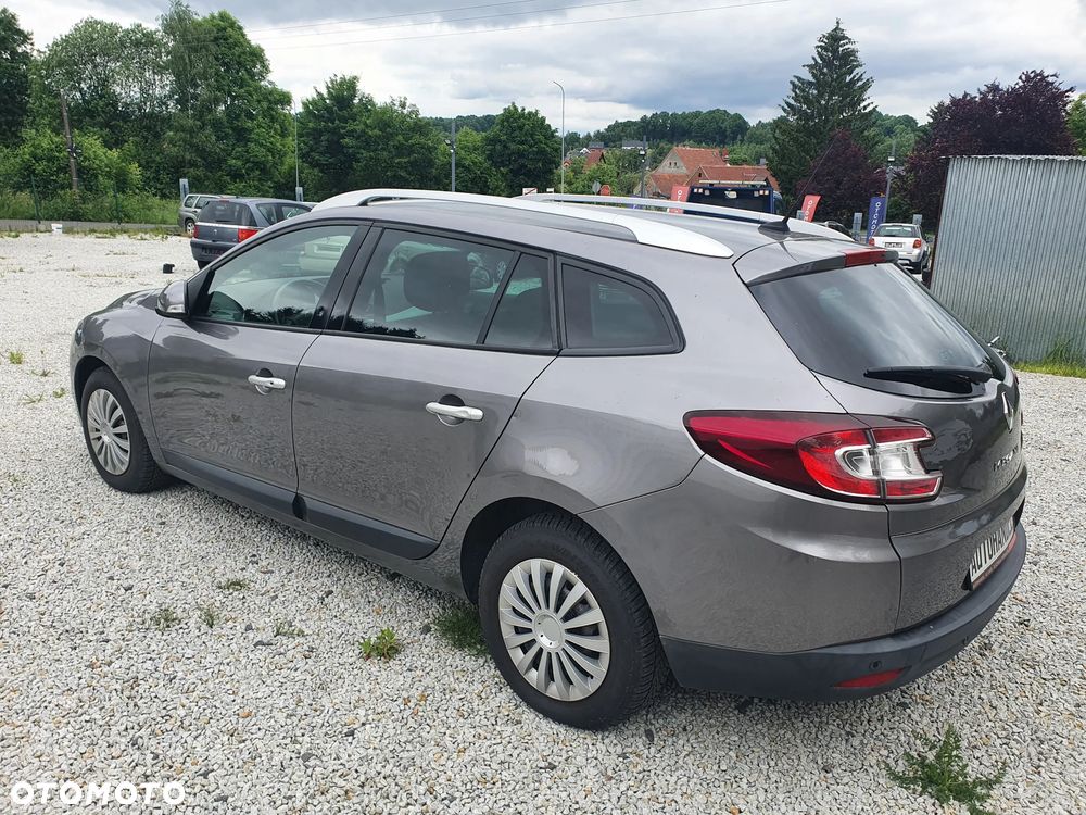Renault Megane TCe 130 Dynamique - 5