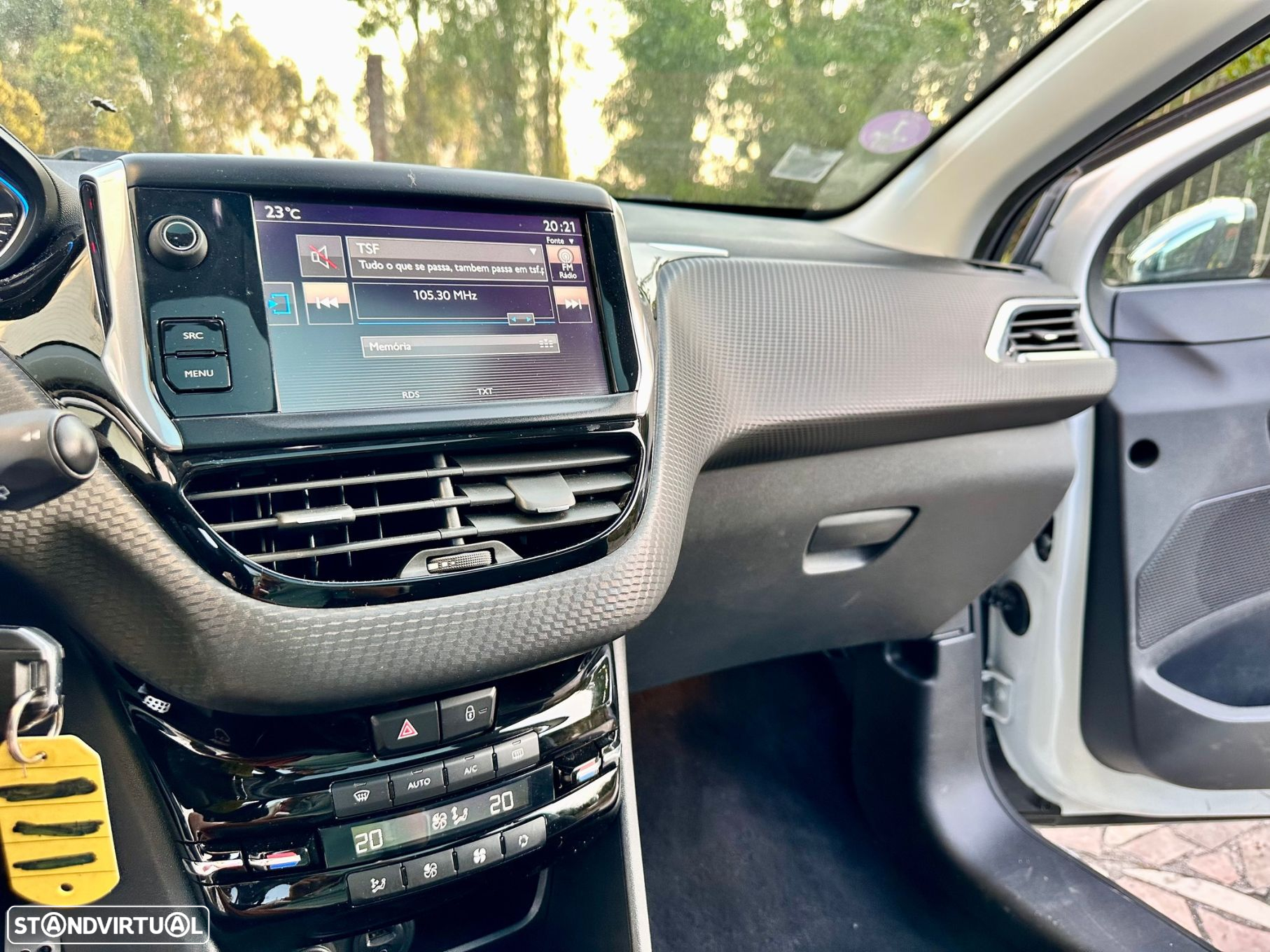 Peugeot 2008 1.2 PureTech Crossway - 21
