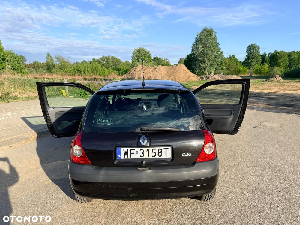 Renault Clio 1.4i RT 16V - 35