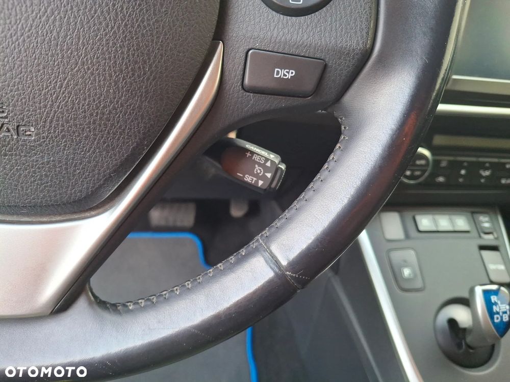 Toyota Auris Hybrid 135 Prestige - 10