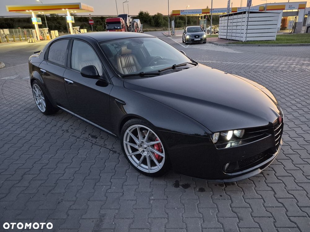 Alfa Romeo 159 - 2