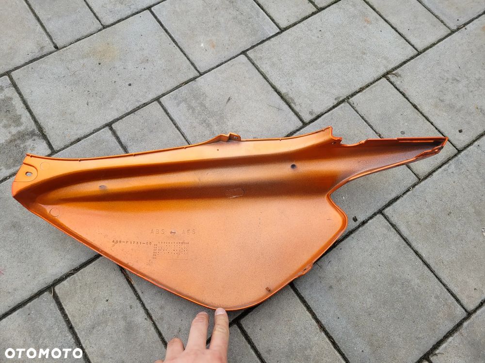 Owiewka, osłona, bok, boczek Yamaha BWS 50 Booster 50 - 14