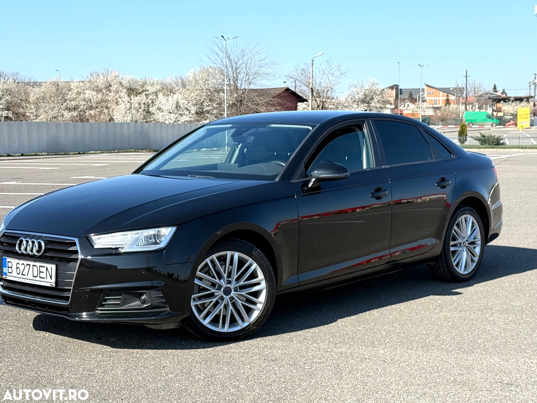 Audi A4 2.0 TDI ultra S tronic Design - 4
