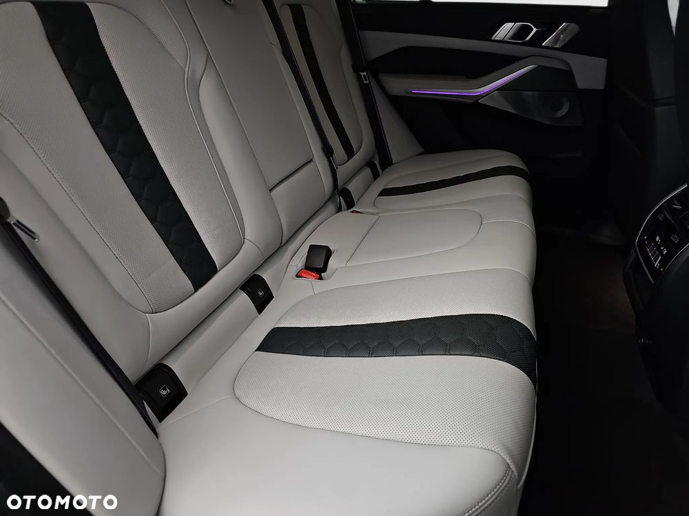 BMW X5 M Competition - 25