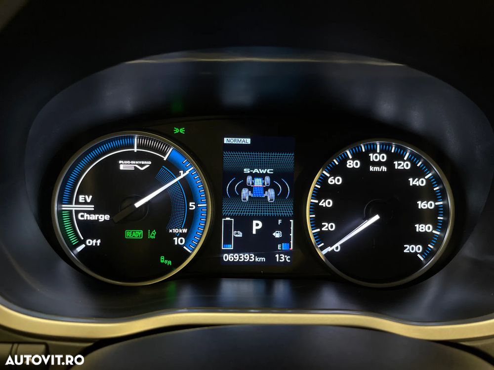 Mitsubishi Eclipse-Cross Plug-In Hybrid 4WD Plus - 29
