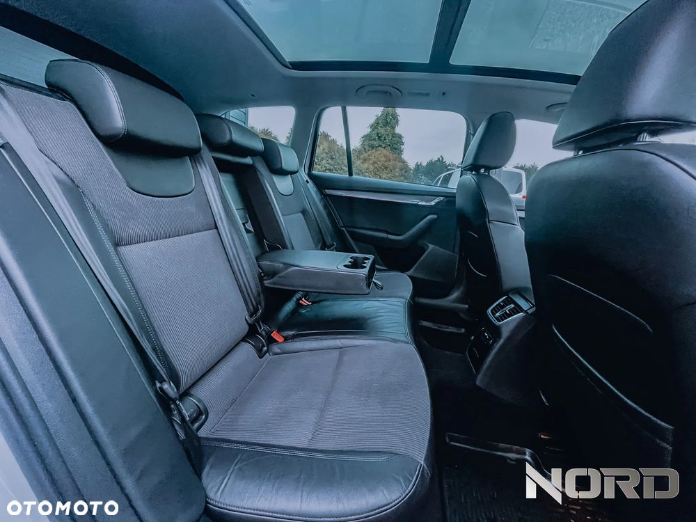 Skoda Octavia 2.0 TDI 4x4 DSG Style - 15