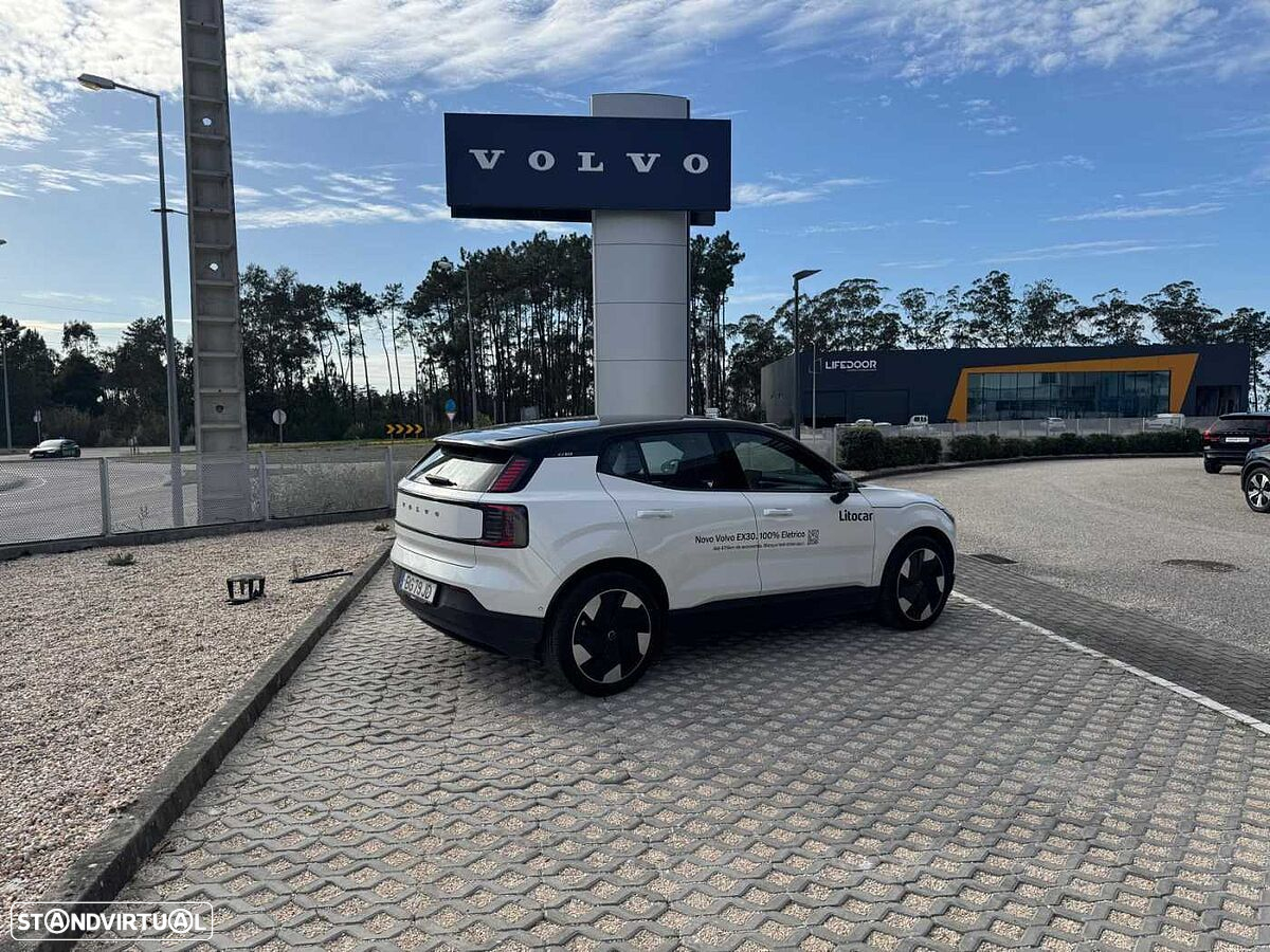 Volvo EX30 - 5