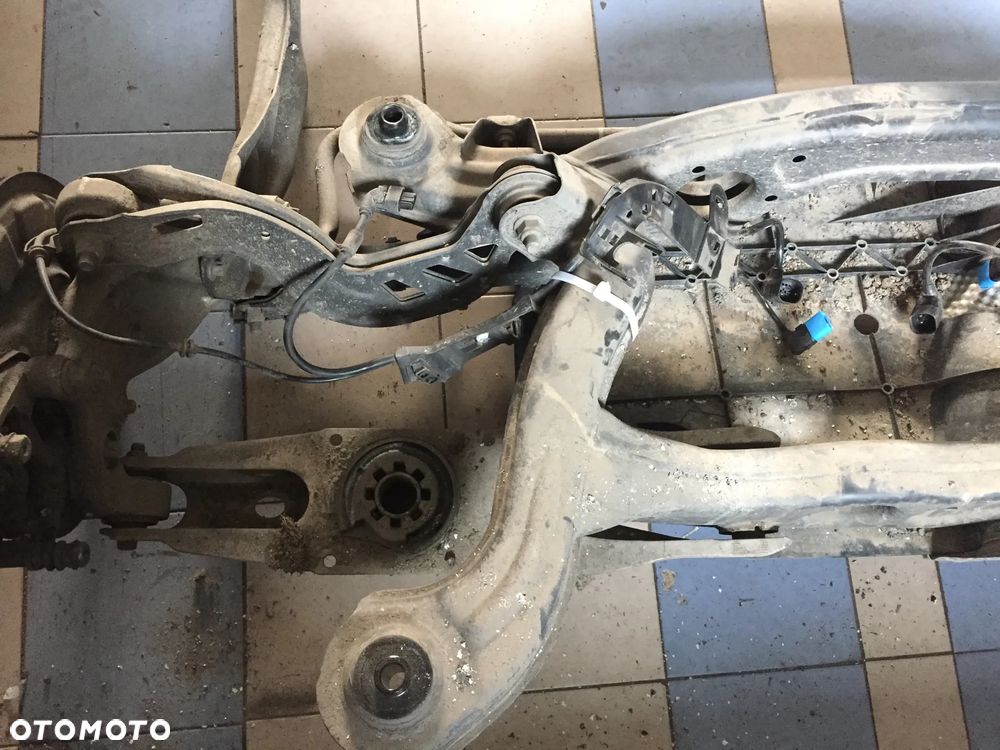 MERCEDES B KLASA W246 16R 2.2 CDI ZAWIESZENIE OŚ TYŁ A2463503401 - 2