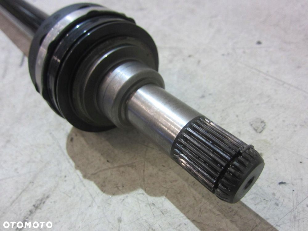 BMW X3 G01 3.0iX PÓŁOŚ TYLNA PRAWA PRAWY TYŁ 7953546 8679940 33207953546 - 3