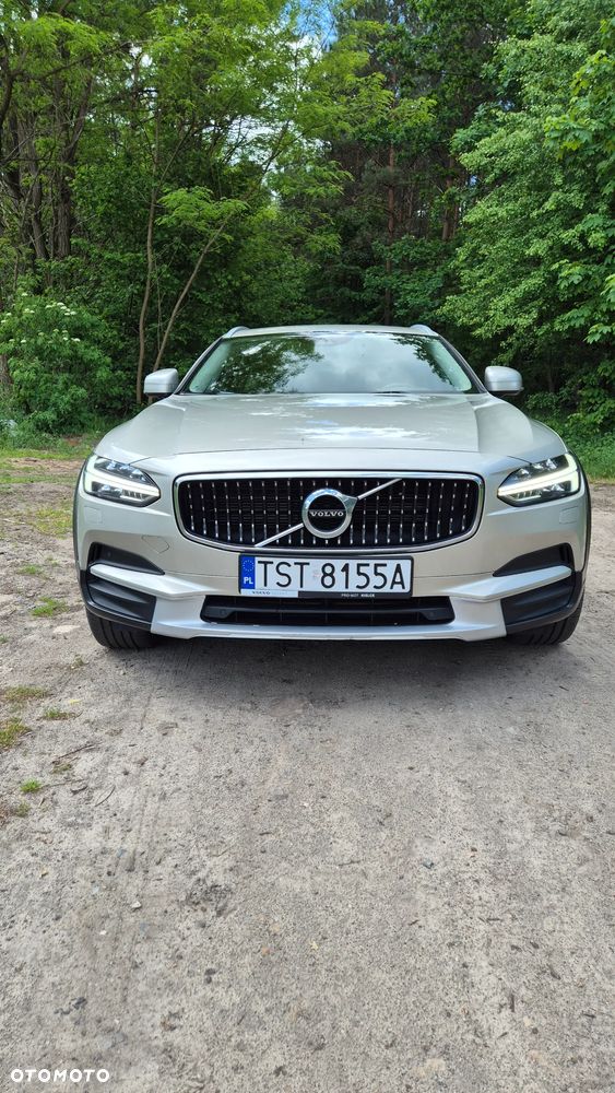 Volvo V90 Cross Country D4 AWD Geartronic - 4