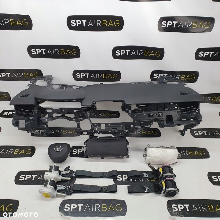 TOYOTA COROLLA E21 DESKA ROZDZIELCZA KONSOLA KOKPIT PULPIT PODUSZKI AIRBAG AIR BAG PASY KIT SET - 1