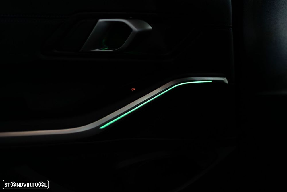 BMW 320 d xDrive Aut. M Sport - 31