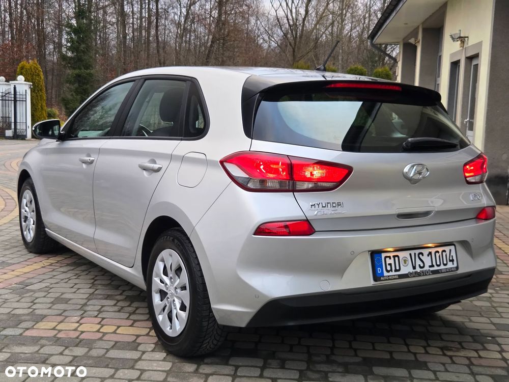 Hyundai i30 1.4 Select - 13