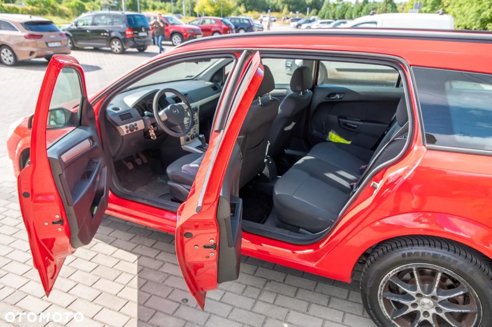 Opel Astra 2008 photo 2