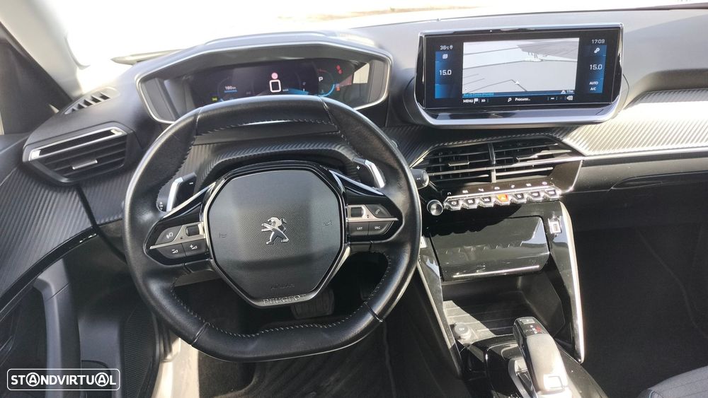 Peugeot 2008 1.2 PureTech Allure Pack EAT8 - 10