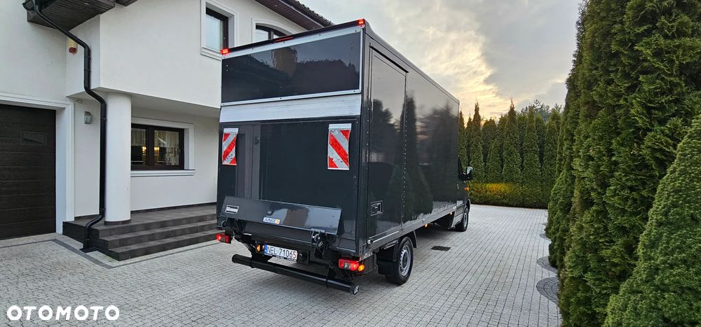 Mercedes-Benz Sprinter - 3