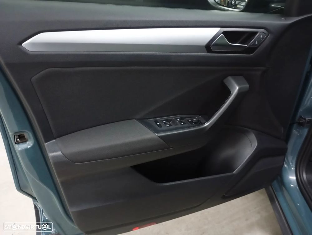 VW T-Roc 1.0 TSI Life - 27