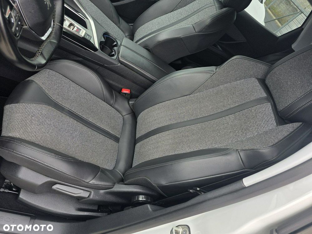 Peugeot 3008 2.0 BlueHDi GT S&S EAT8 - 12