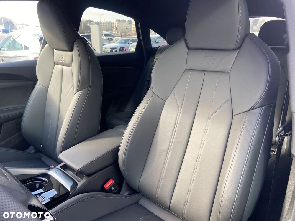 Audi Q5 Sportback - 12