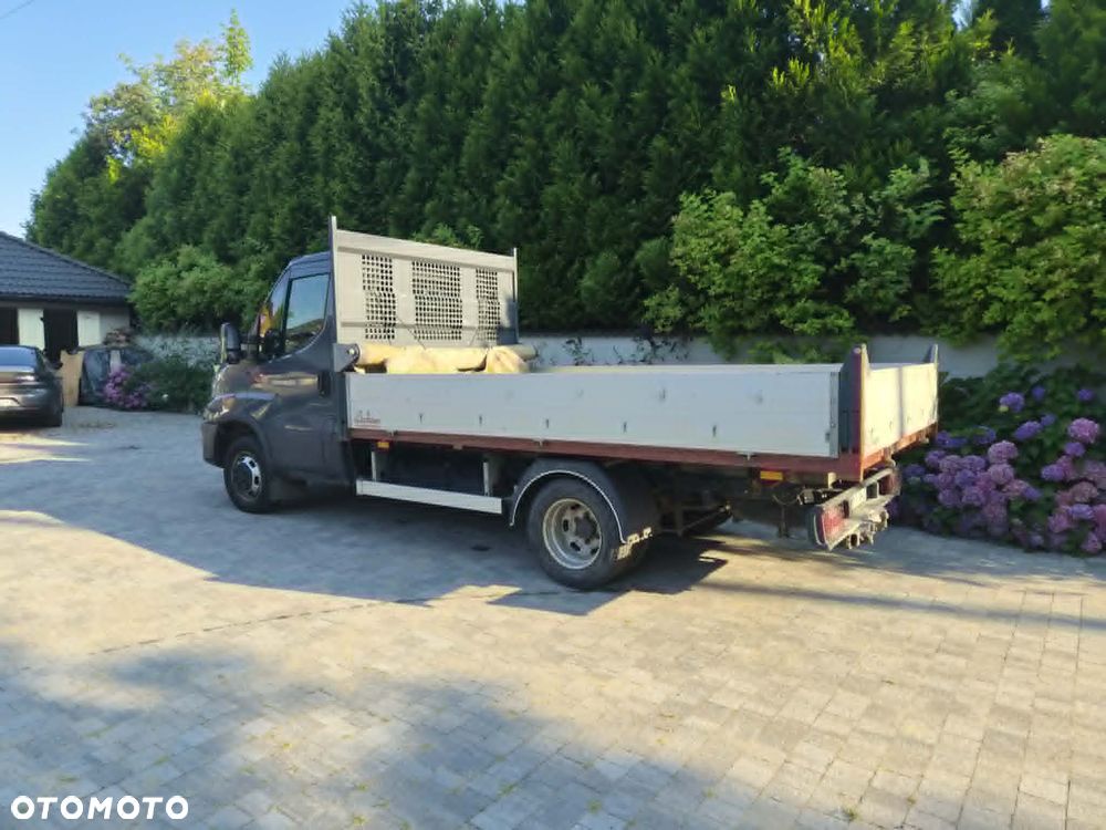 Iveco 50C/35 - 16