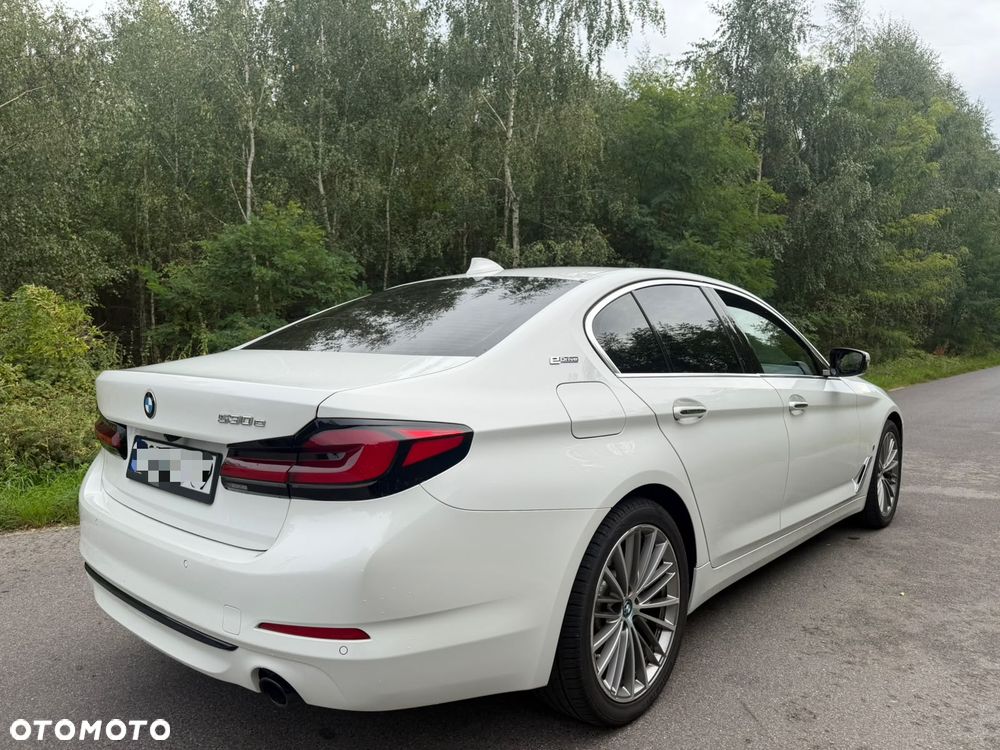 BMW Seria 5 530e iPerformance GPF Luxury Line - 2