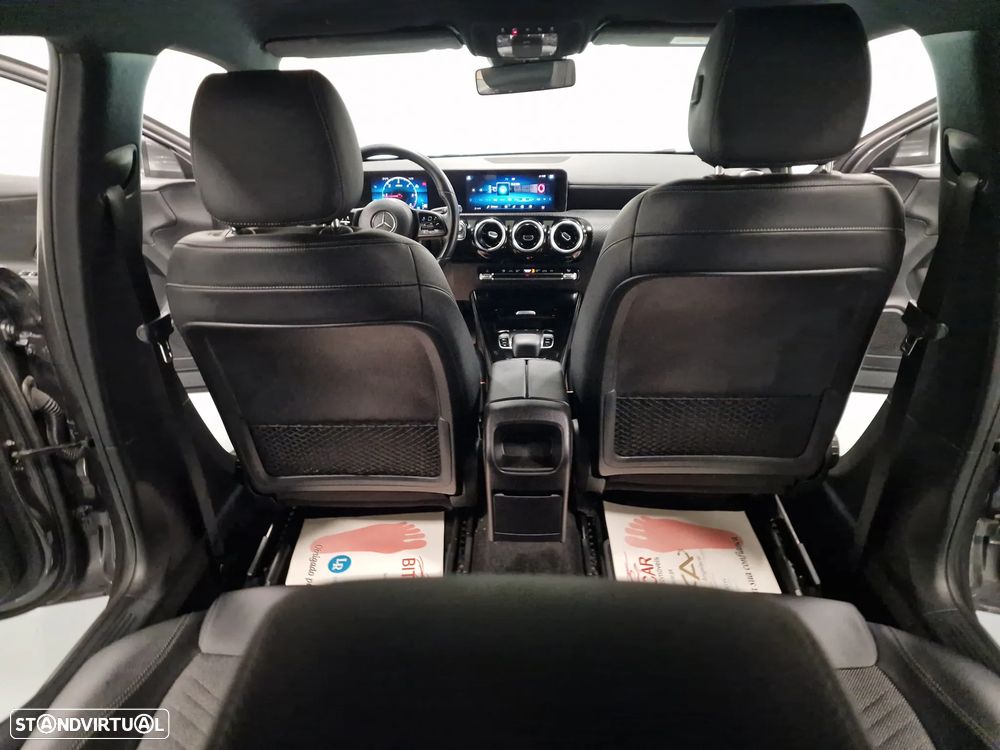 Mercedes-Benz A 180 d Style Plus Aut. - 40