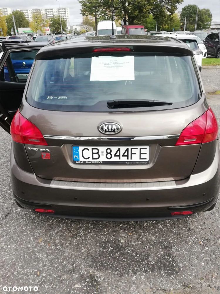 Kia Venga 1.4 Business Line - 8