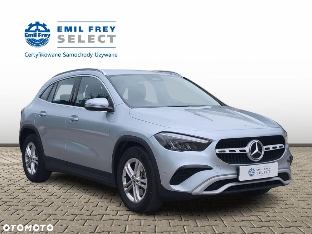 Mercedes-Benz GLA - 7