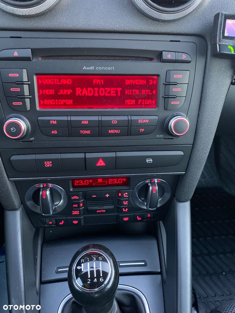 Audi A3 3-drzwiowe 1.4 TFSI Attraction - 29