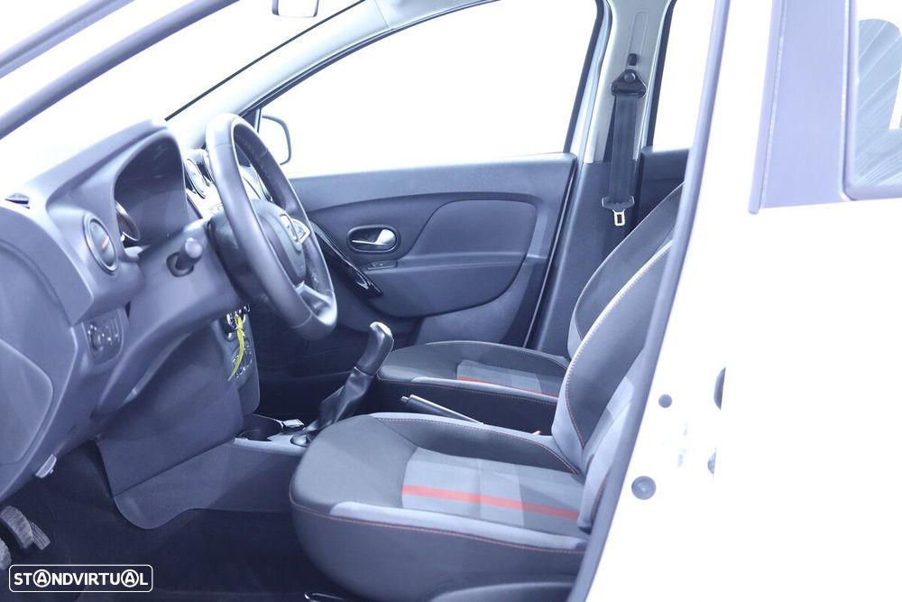 Dacia Sandero - 15