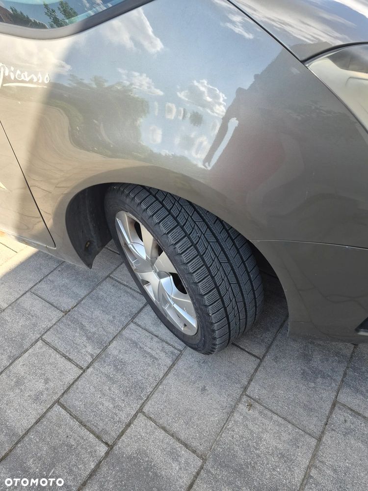 Citroën C4 1.6 HDi FAP EGS6 Confort - 8