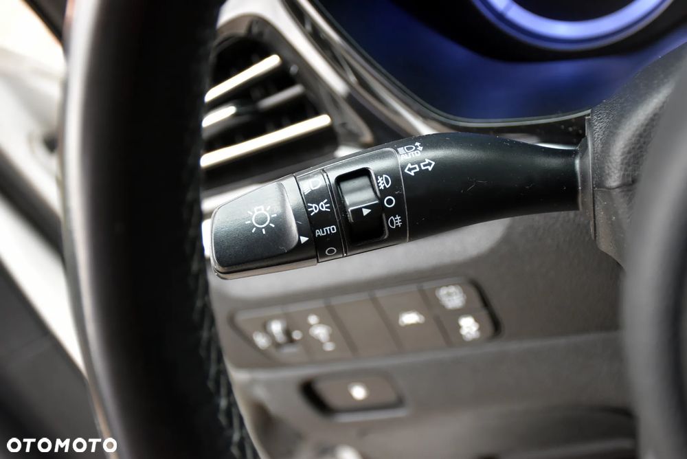 Kia Niro 1.6 GDI Hybrid M - 20