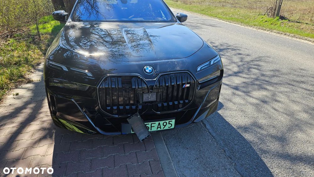 BMW i7 - 25