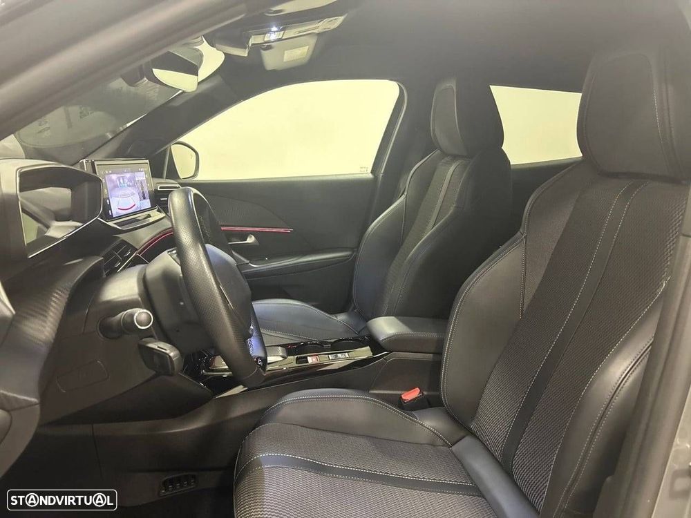 Peugeot 2008 - 9