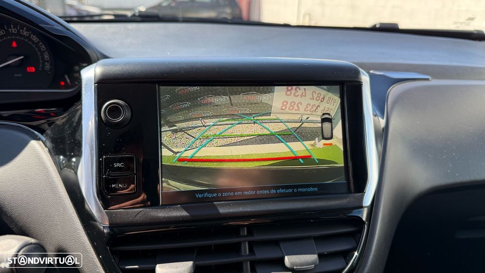 Peugeot 208 1.5 BlueHDi Signature - 35