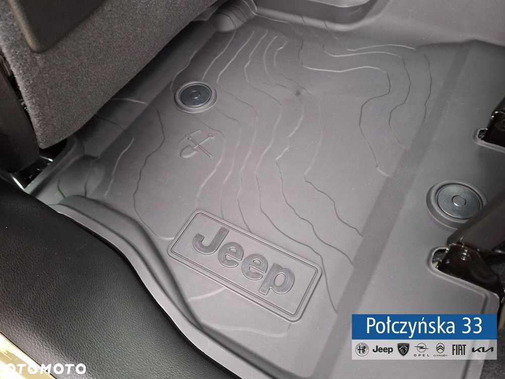 Jeep Wrangler - 21