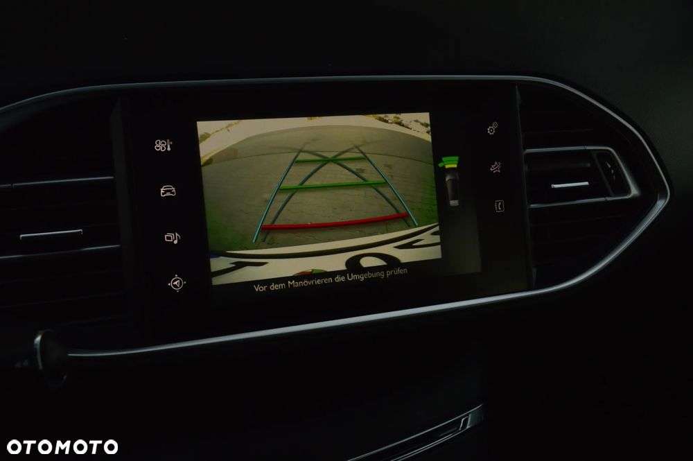 Peugeot 308 155 THP Allure - 26