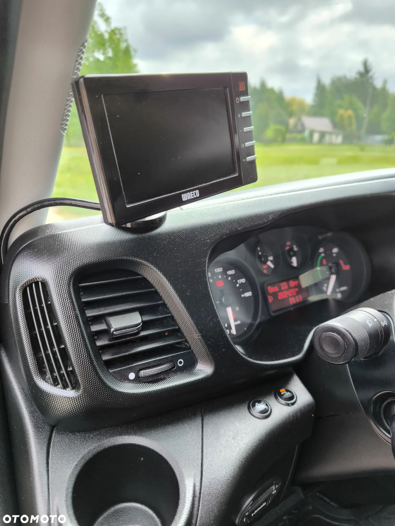 Iveco 35C17 Cena: 66500 zł netto Kontener Izoterma Klimatronic - 16