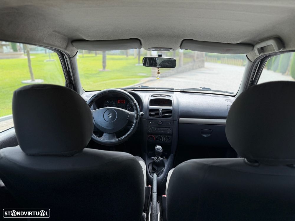 Renault Clio - 6
