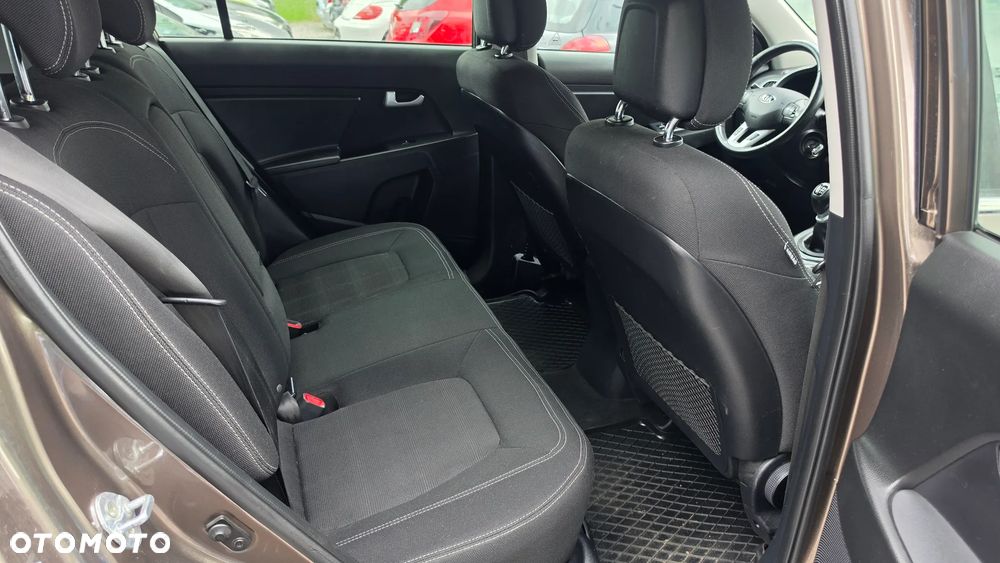 Kia Sportage 1.7 CRDI 2WD Attract - 16