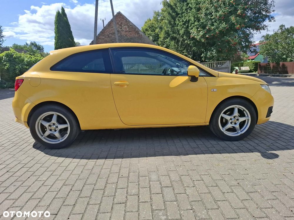 Seat Ibiza SC 1.6 16V Style - 10